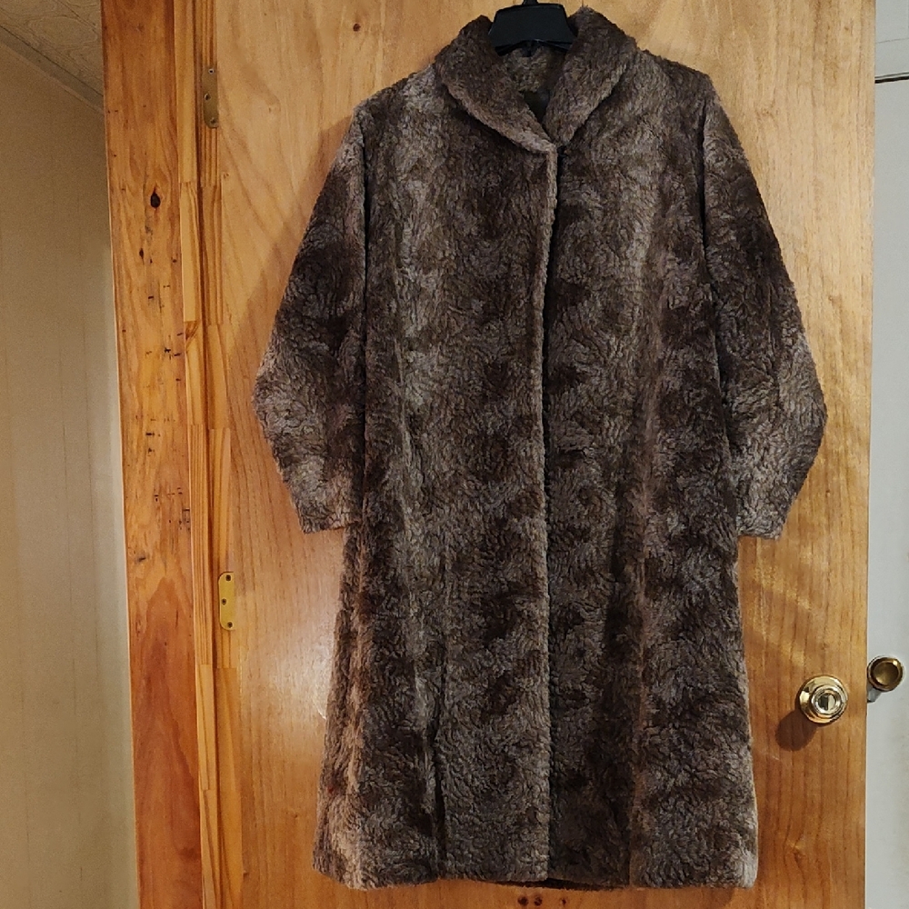 Vintage Genuine Llama Fur Coat Leon Pierret Davidson's Paris Gotham New York 2X